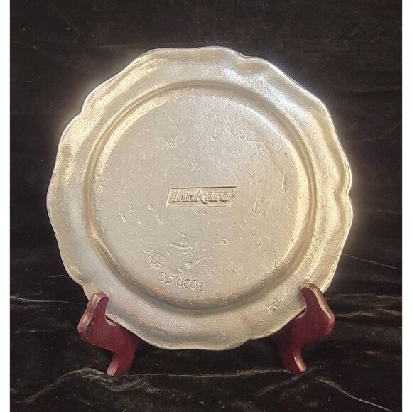 Vintage Mid-1900s InnKare Holiday Inn Metal Plate - Picture 3 of 13